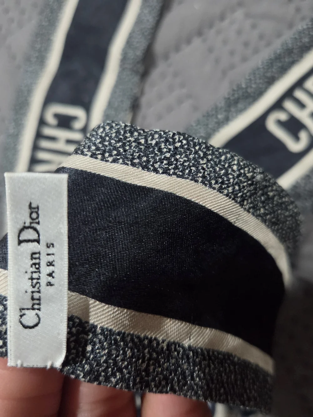 Christian Dior Navy & Ivory Patterned Women's Neck Scarf